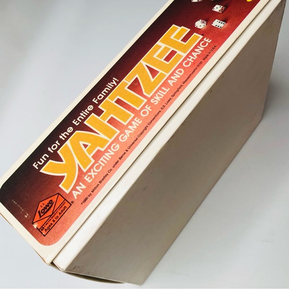 Vintage 1978 Lowe Milton Bradley Yahtzee Game Blue Cup Complete Score Sheets Etc - Picture 3 of 11